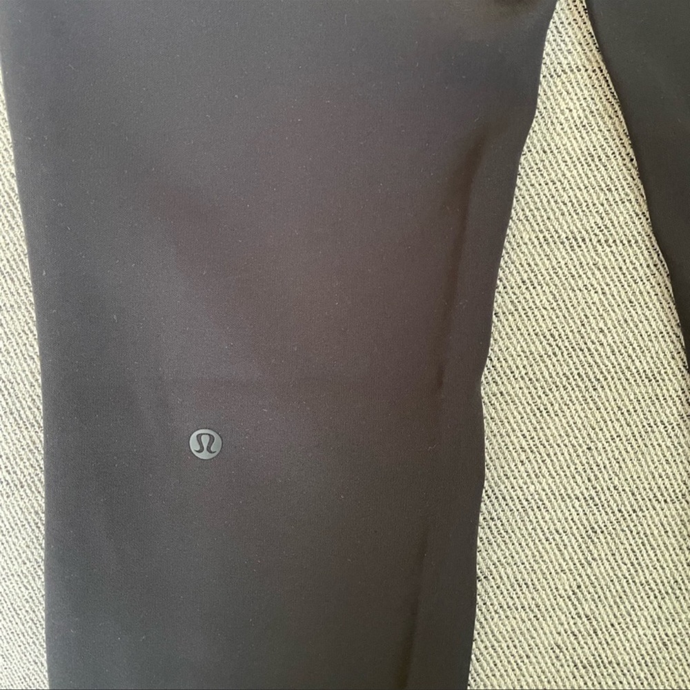 Lululemon On The Fly 7/8 Woven Pants Joggers - Picture 11 of 11